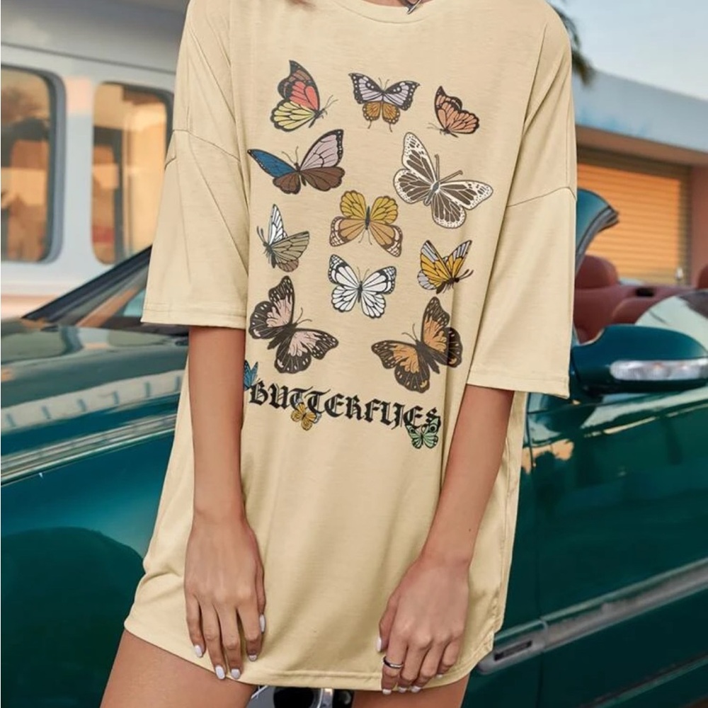 Oversized graphic butterfly tee